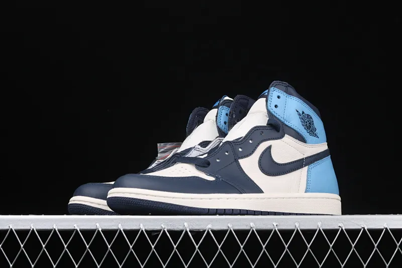 All categories Air Jordan Jordan series basketball shoes Air Jordan 1 High pure original version Air Jordan 1 AJ1 black and blue toe Joe 1 obsidian North Carolina blue 555088-140